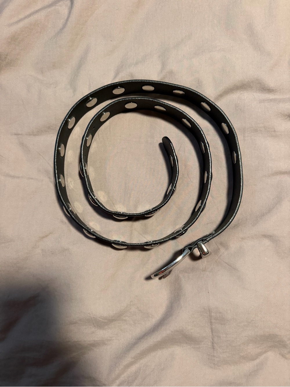 Madewell Black Leather Studded Hole Belt with Silver details, sz Large